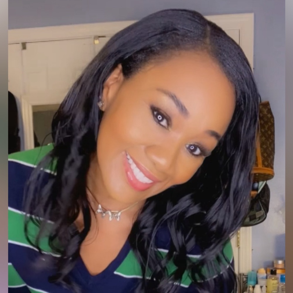 Meet your Posher, Wyteika